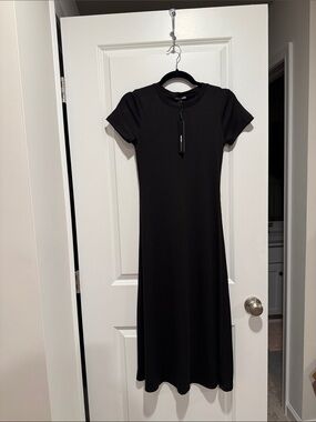 Fashion Nova Black Ribbed Midi Dress